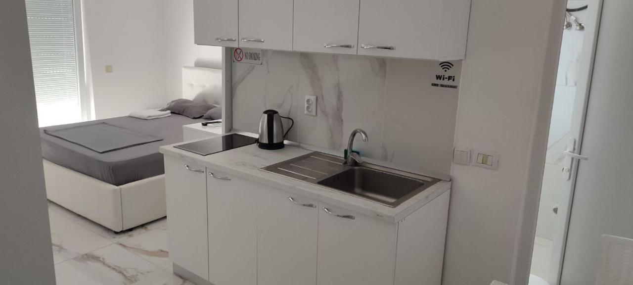 Golem Apartment Dış mekan fotoğraf